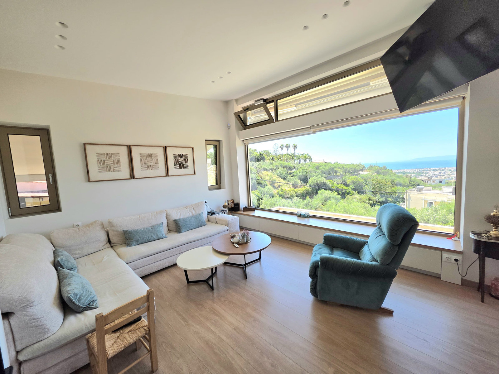 for-sale-filothei-living-room-bright-id2399829 Μονοκατοικία – 200 τ.μ. – Καλαμάτα