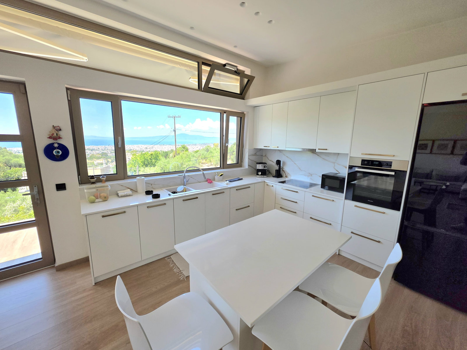 house-kalamata-filothei-kitchen-id2399829 Μονοκατοικία – 200 τ.μ. – Καλαμάτα
