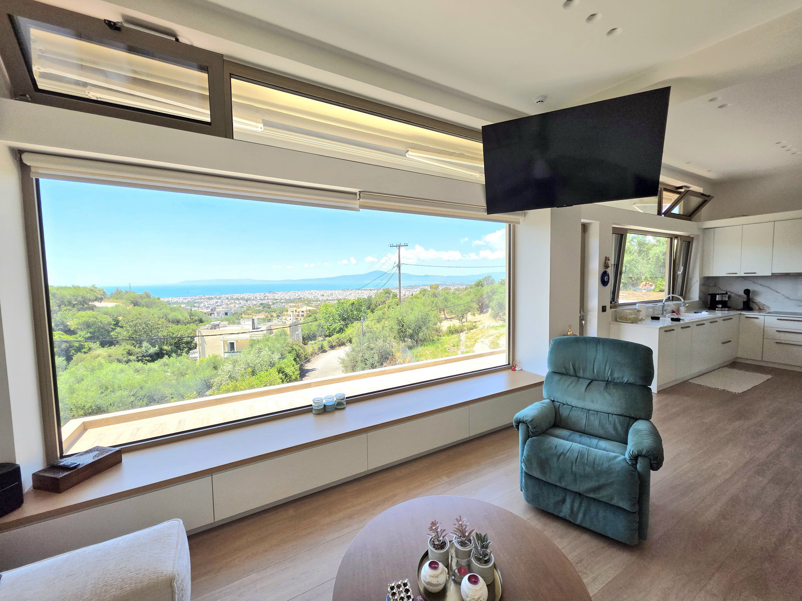 house-kalamata-filothei-living-room-sea-view-id2399829 Μονοκατοικία – 200 τ.μ. – Καλαμάτα