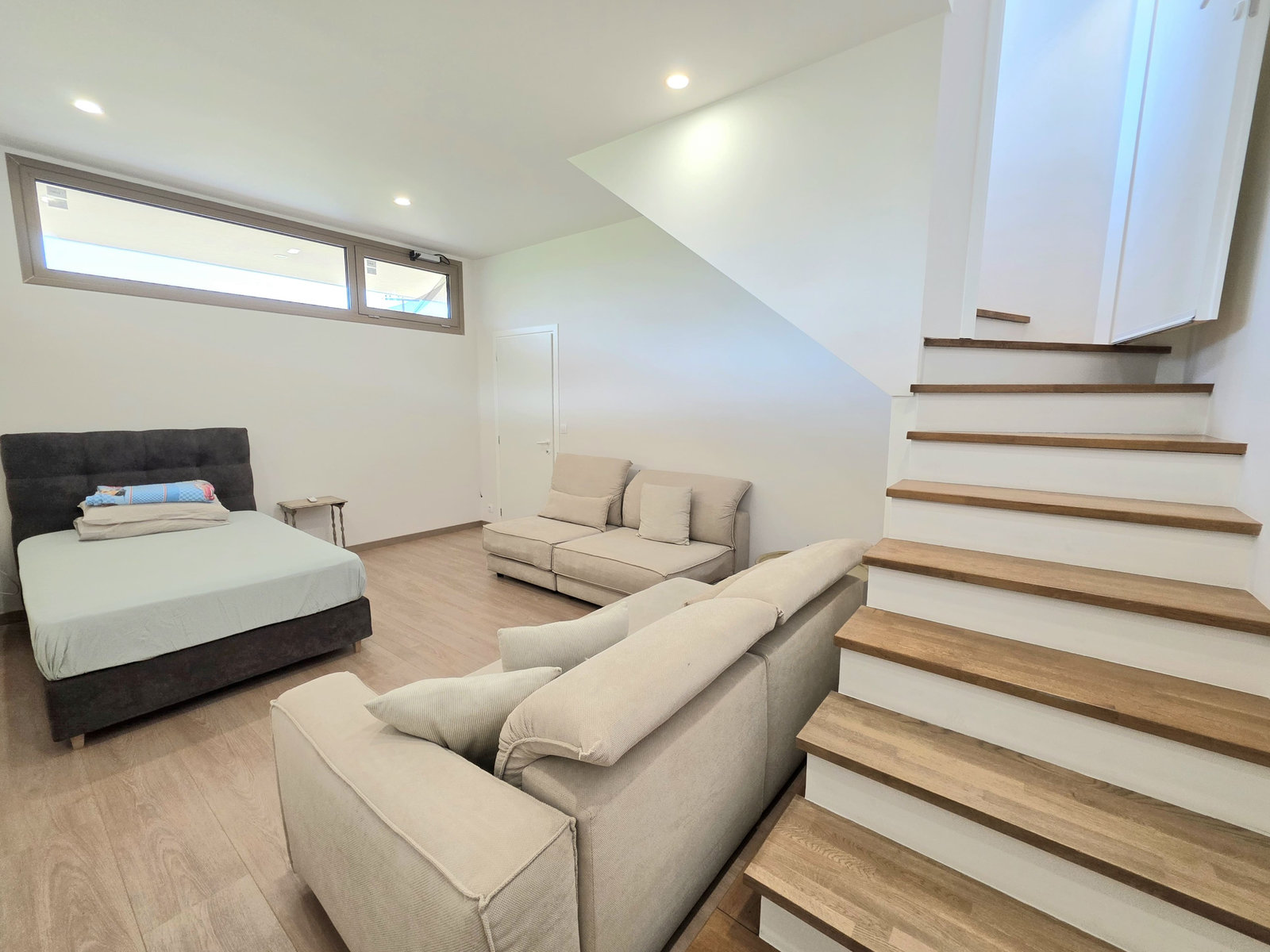house-kalamata-living-room-internal-stairs-id2399829 -02 Μονοκατοικία – 200 τ.μ. – Καλαμάτα