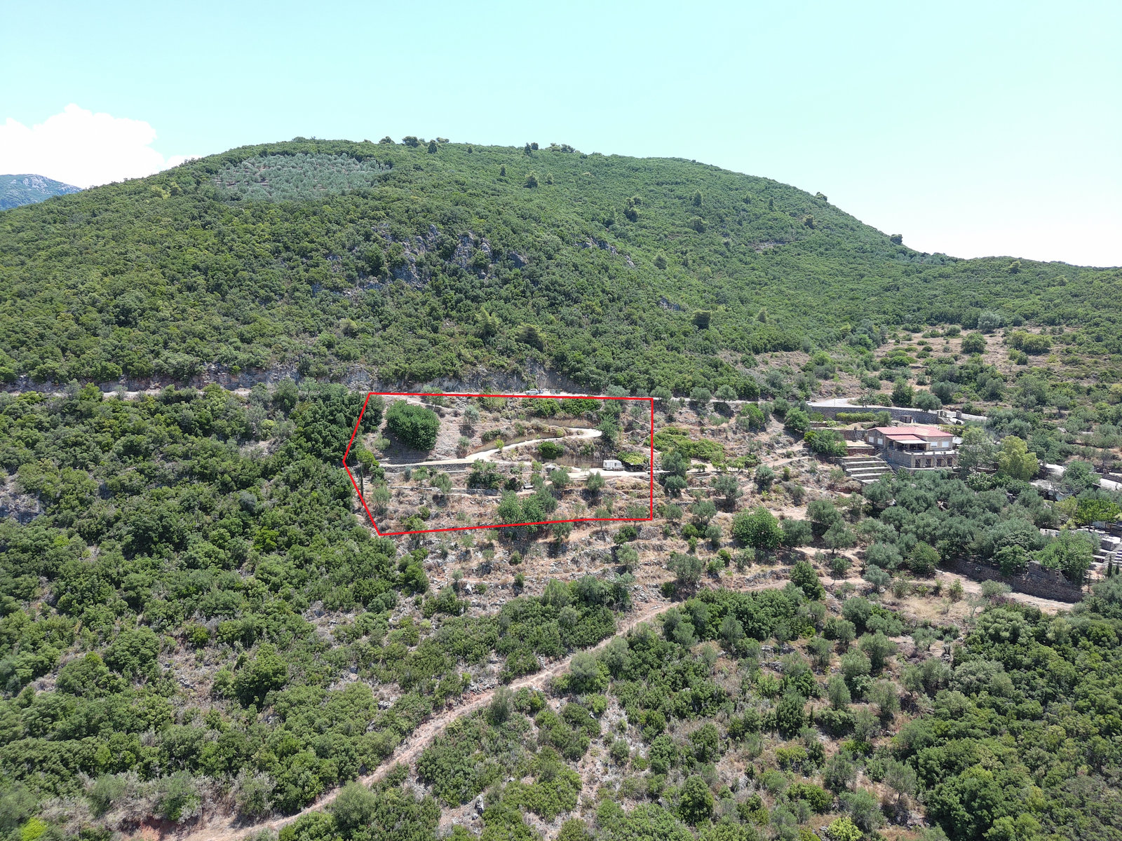 aerial-highlighted-land-boundaries-taygetos-id199134.jpg Αεροφωτογραφία με επισημασμένα σύνορα γης στην περιοχή του Ταΰγετ…