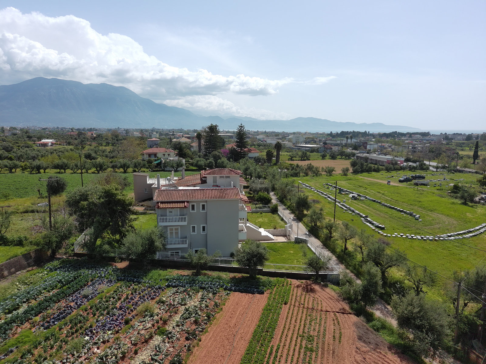 aerial-view-kalamata-countryside-residence-id1717261.jpg Αεροφωτογραφία κατοικίας στην εξοχή της Καλαμάτας