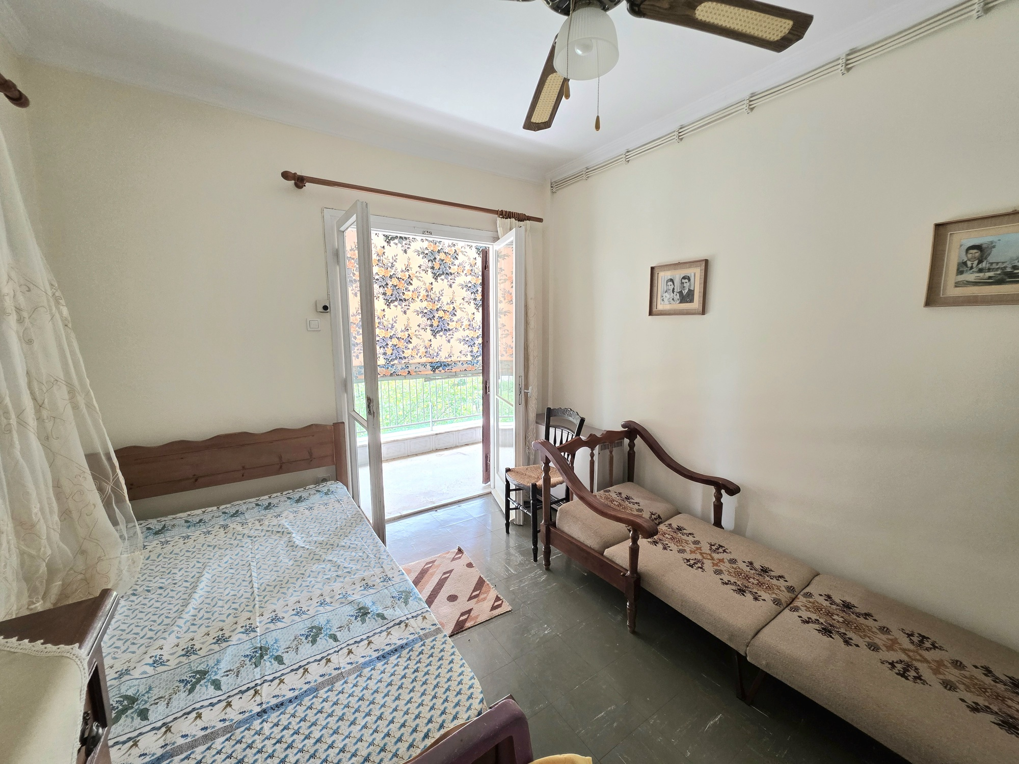 bedroom-with-single-bed-marousi-id2394044.jpg Apartment – 50 m² – Ergatikes Polikatoikies – Marousi