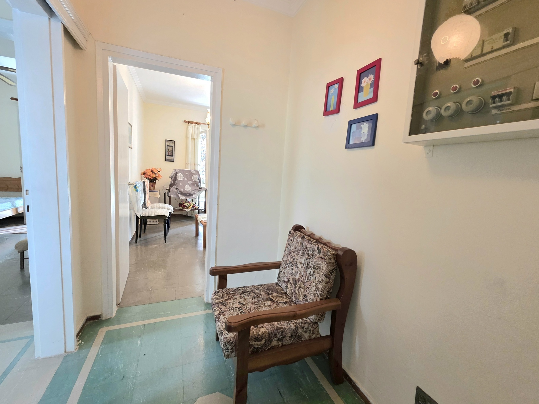 entrance-hall-apartment-marousi-id2394044.jpg Apartment – 50 m² – Ergatikes Polikatoikies – Marousi