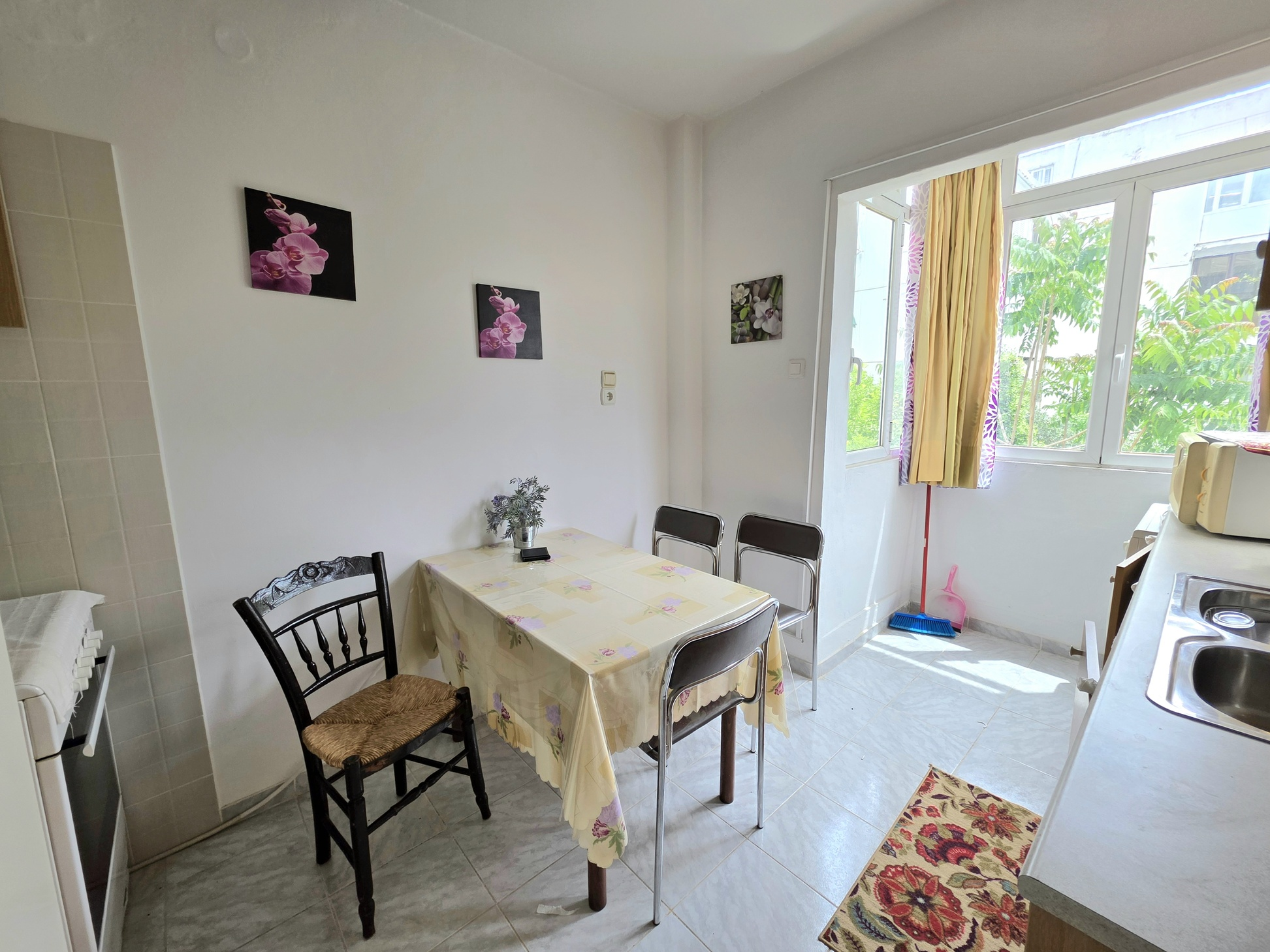 kitchen-dining-area-window-marousi-id2394044.jpg Apartment – 50 m² – Ergatikes Polikatoikies – Marousi