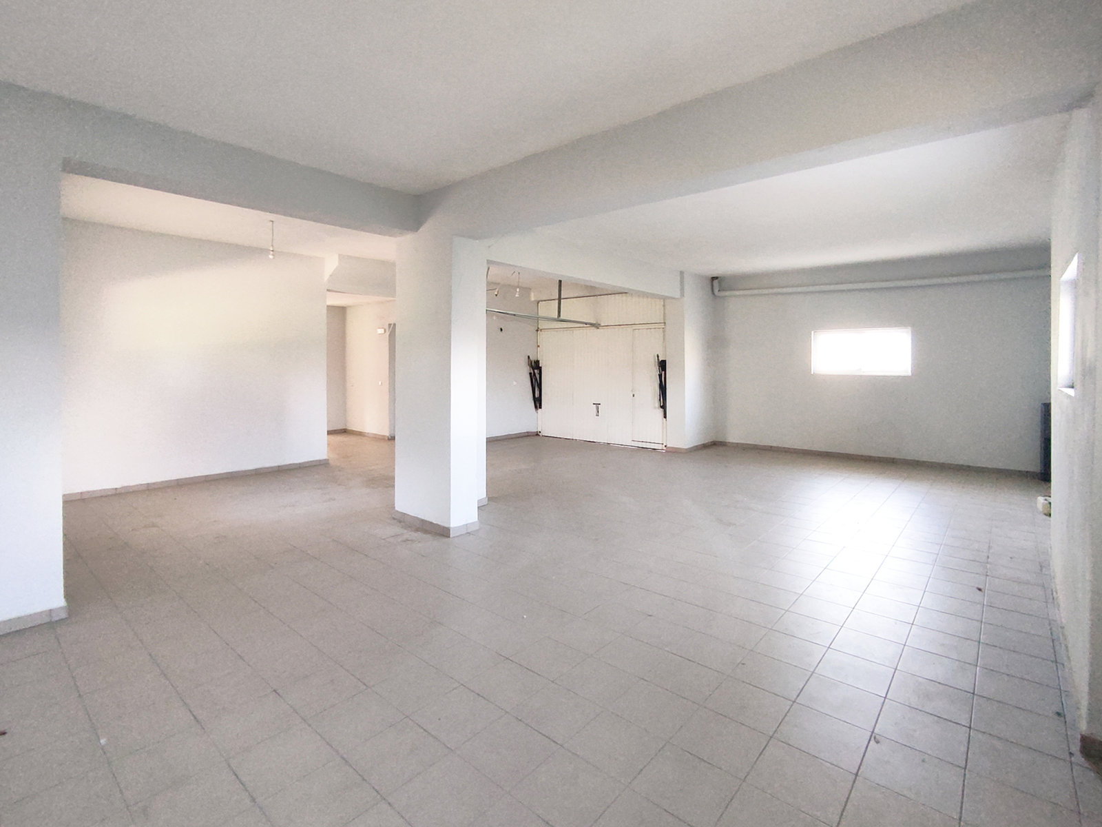 large-semi-basement-parking-storage-id1717261.jpg Διαμέρισμα – 200 τ.μ. – Ακοβίτικα – Καλαμάτα