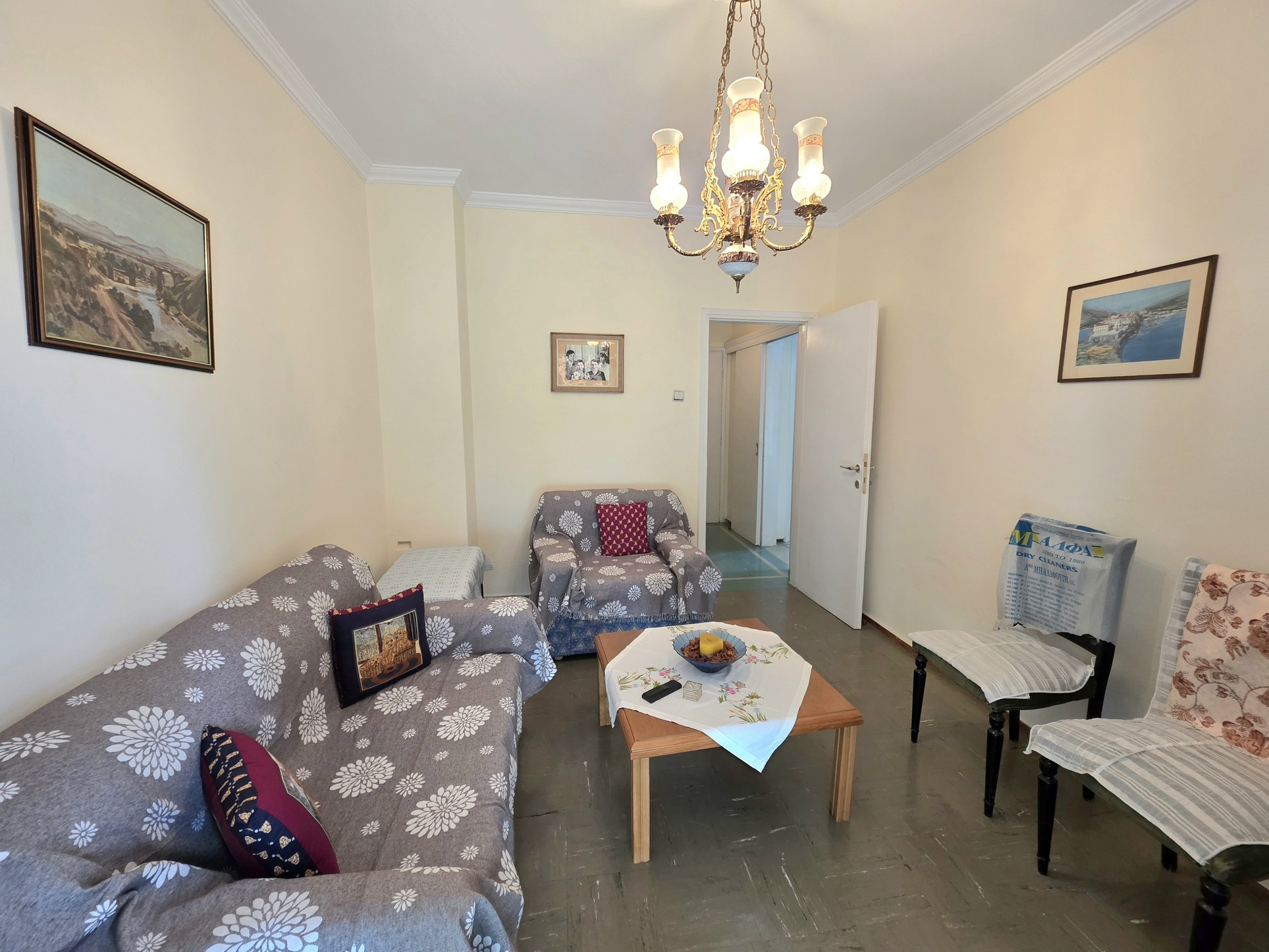 living-room-seating-area-marousi-id2394044.jpg Apartment – 50 m² – Ergatikes Polikatoikies – Marousi