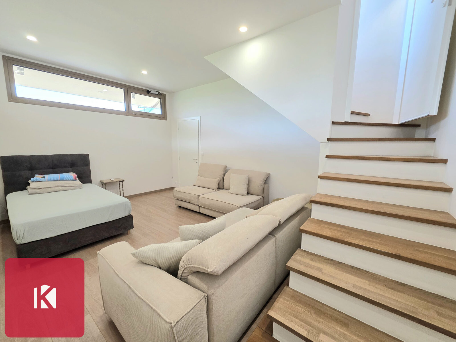 house-kalamata-living-room-internal-stairs-id2399829 -02 Σαλόνι με εσωτερικές σκάλες σε σπίτι στην Καλαμάτα