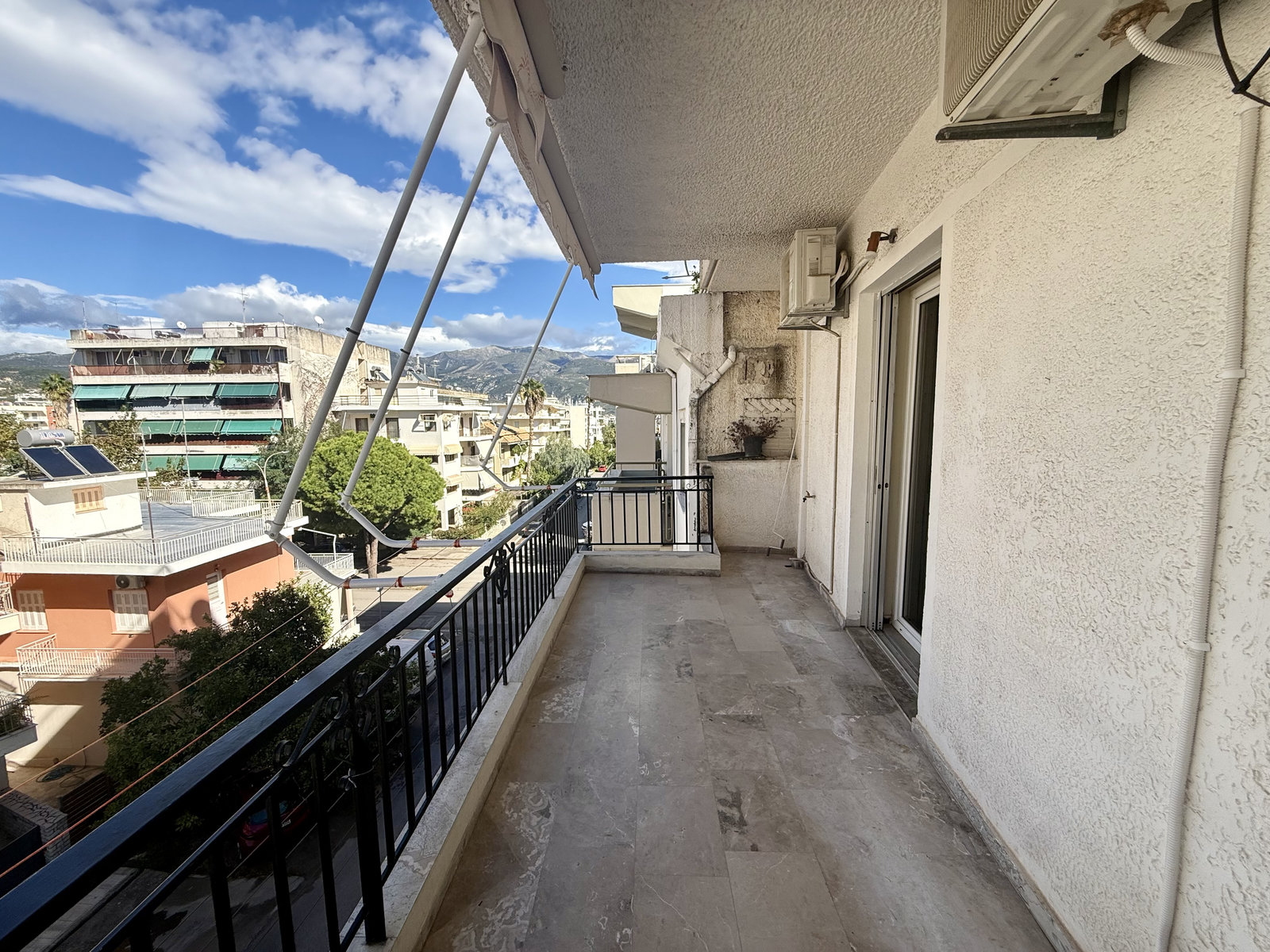 kalamata-center-apartment-main-balcony-mountain-view Διαμέρισμα – 49 τ.μ. – Κέντρο – Καλαμάτα